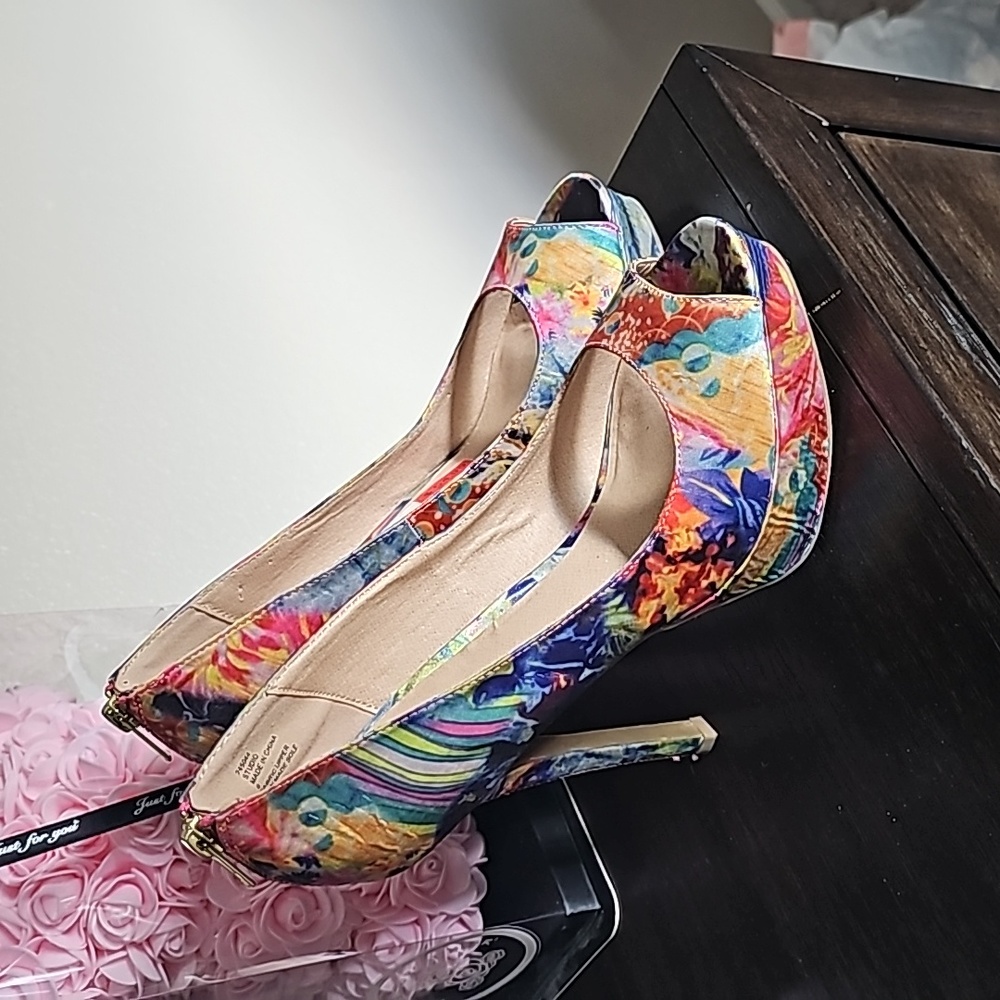 Brand new Zigisoho pumps